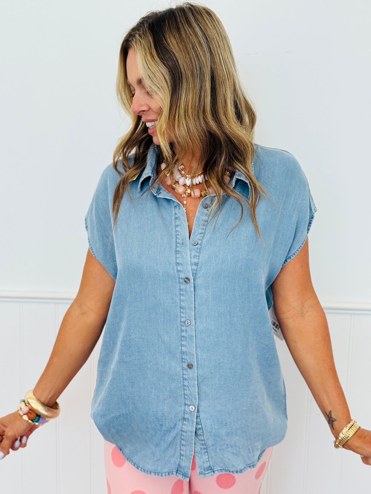 Lt. Blue Button Down Top (Reg.)