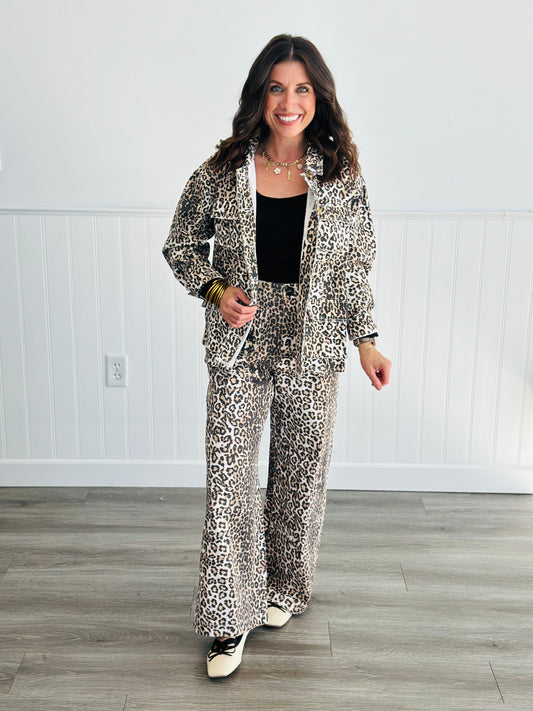 Chic And Fabulous Leopard Cargo Pants (Reg & Plus)