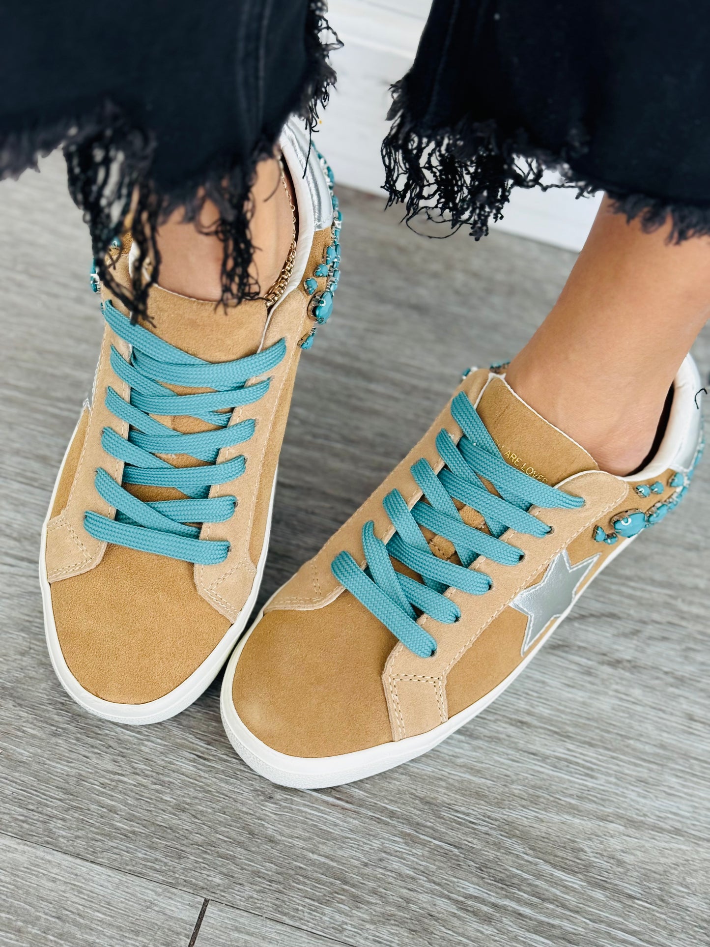 VH x WR Wanderlust Sneakers