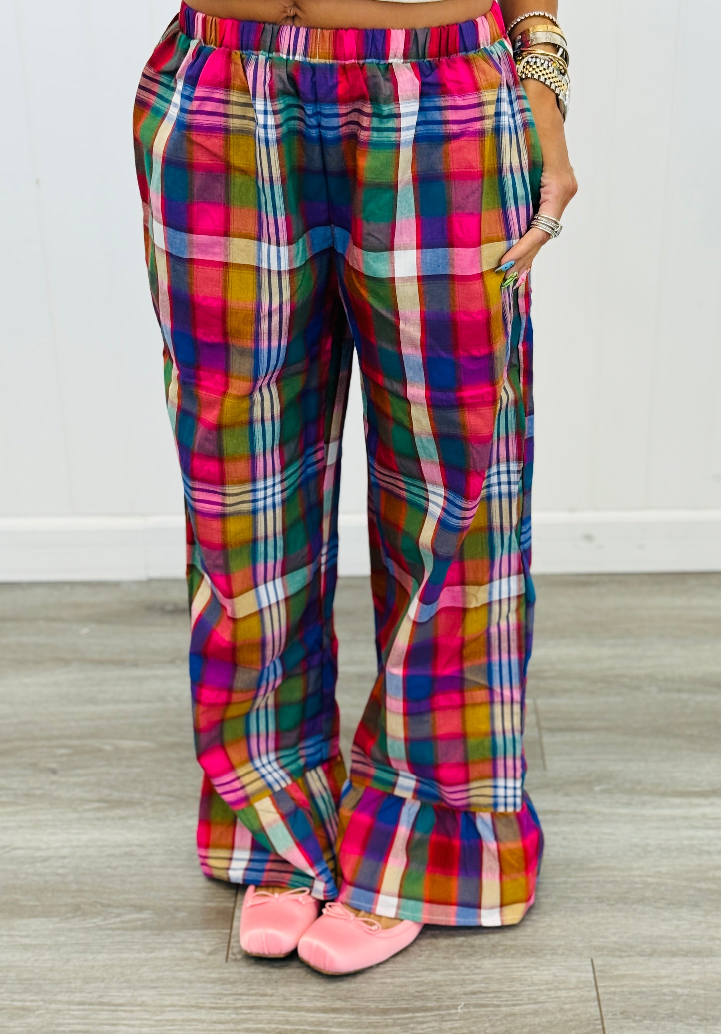 Multi Color Plaid Ruffle Hem Pants (Reg.)