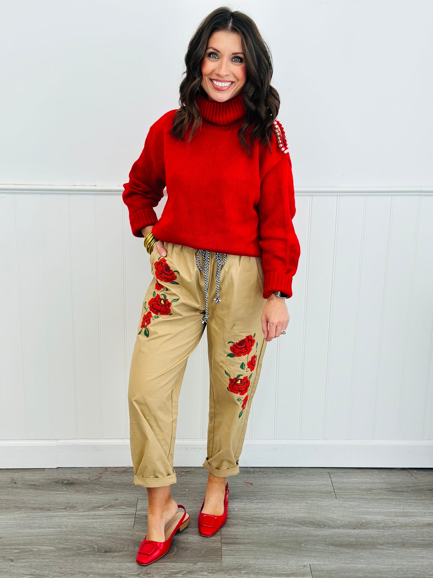 Embroidered Roses Jogger Pants (Reg & Plus)-2 Colors