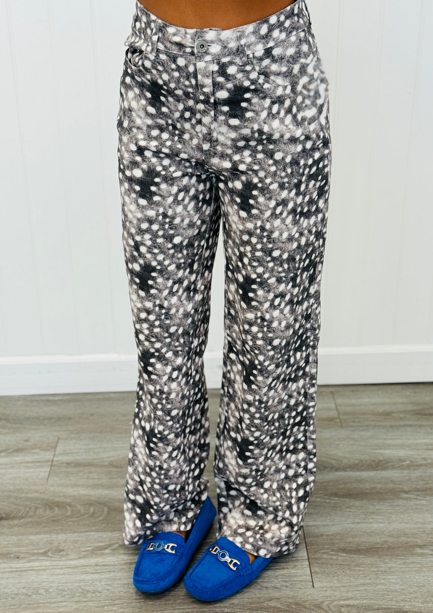 Black Deer Print Straight Leg Pants (Reg.)