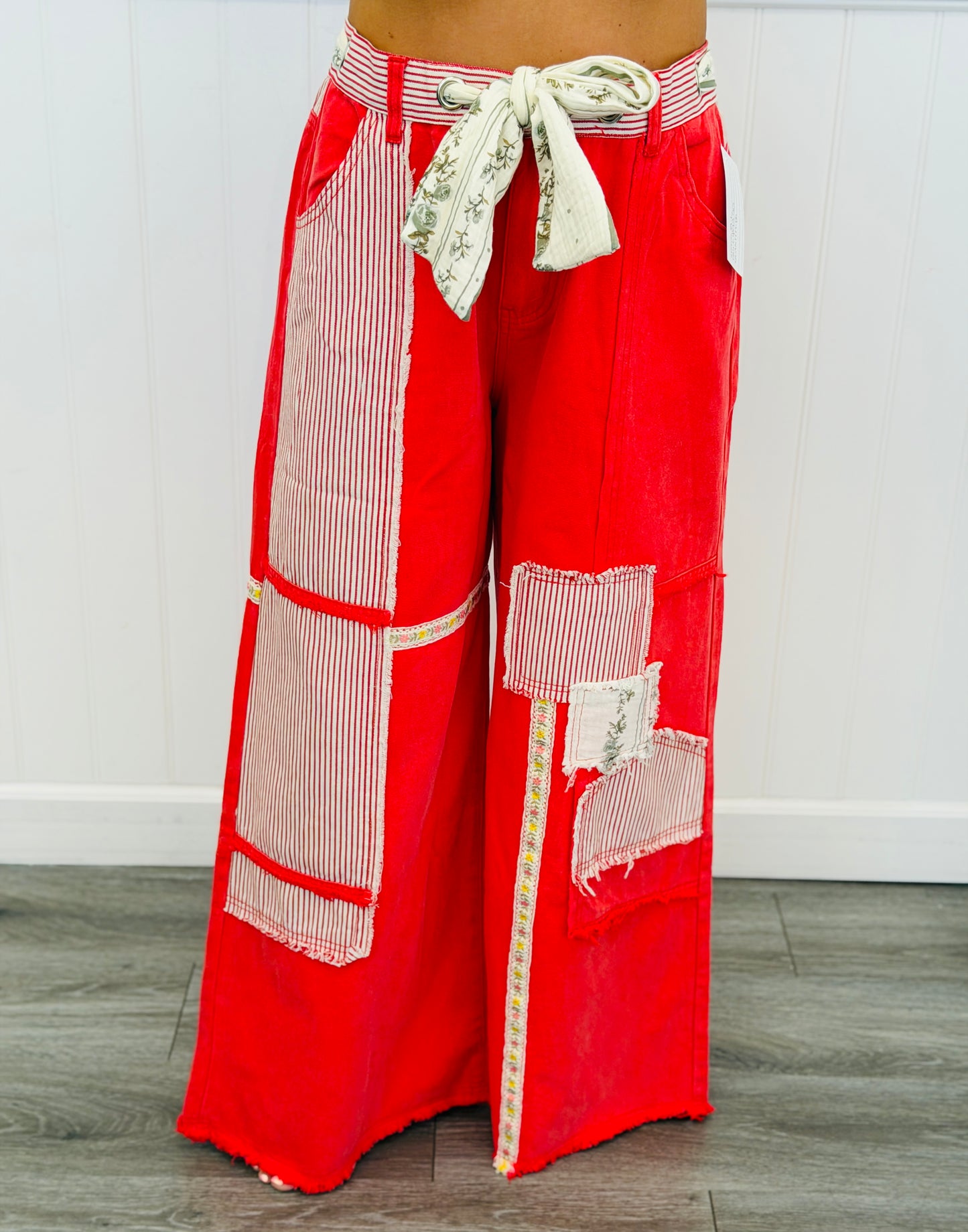 POL Apple Red Contrast Stripe Pants (Reg.)