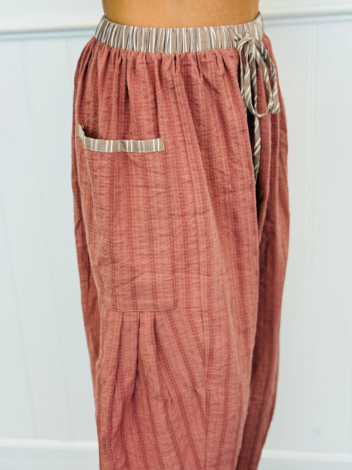 Contrast Waist Textured Cropped Pants (Reg. and Plus) - 2 Colors