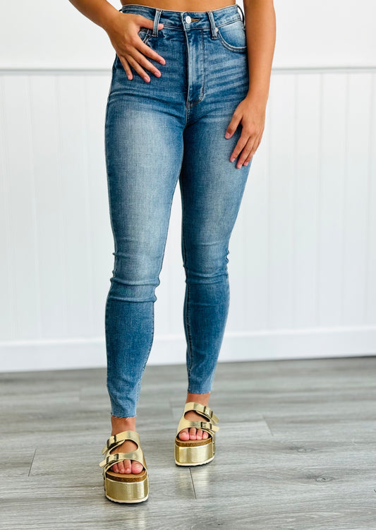 Judy Blue Vintage Vibes Tummy Control Skinny Jeans (Reg. and Plus)