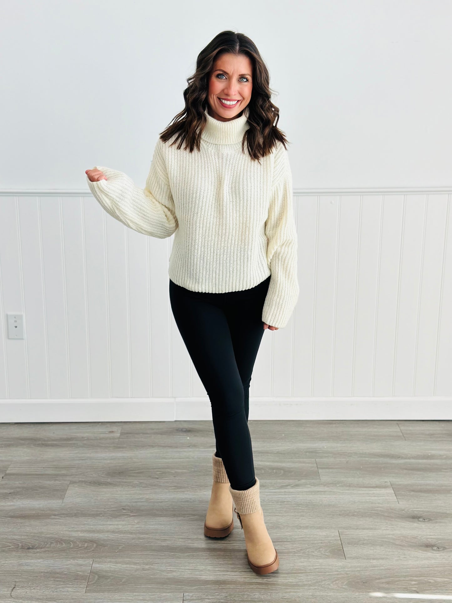 Turtle Neck Semi Sweater (Reg)-3 Colors