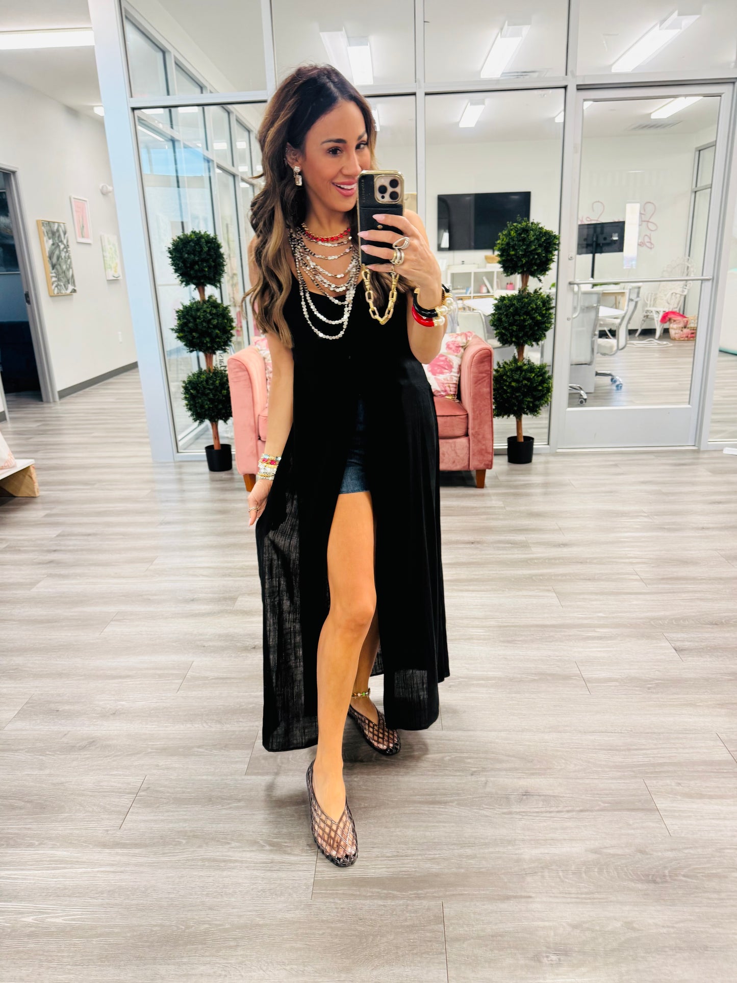 Black Button Duster Top (Reg. and Plus)
