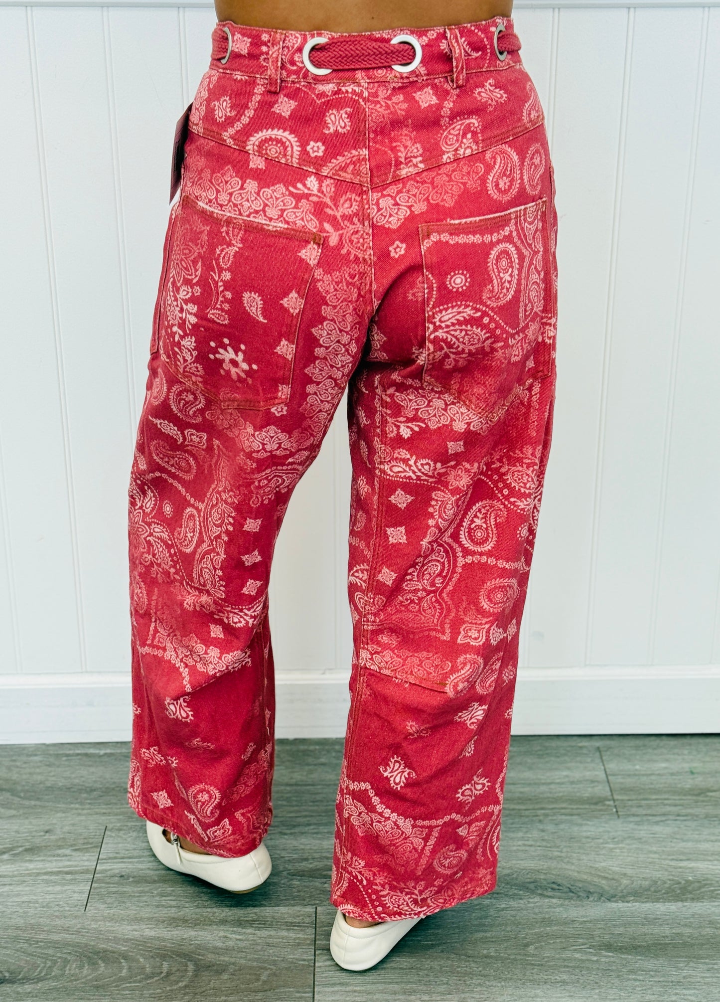 Dusty Rose Bandana Paisley Print Barrel Pants (Reg.)