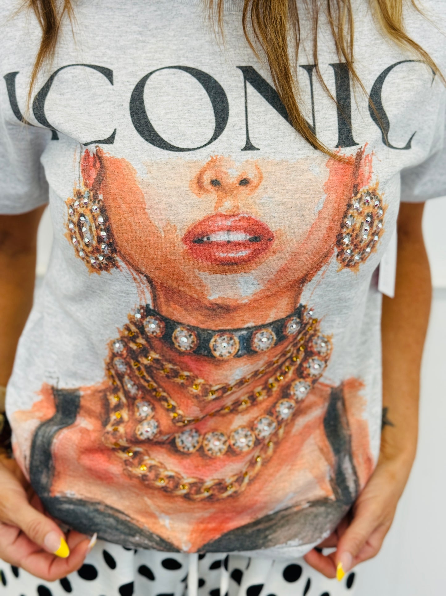 Iconic Diva Bling Tee (Reg. and Plus)