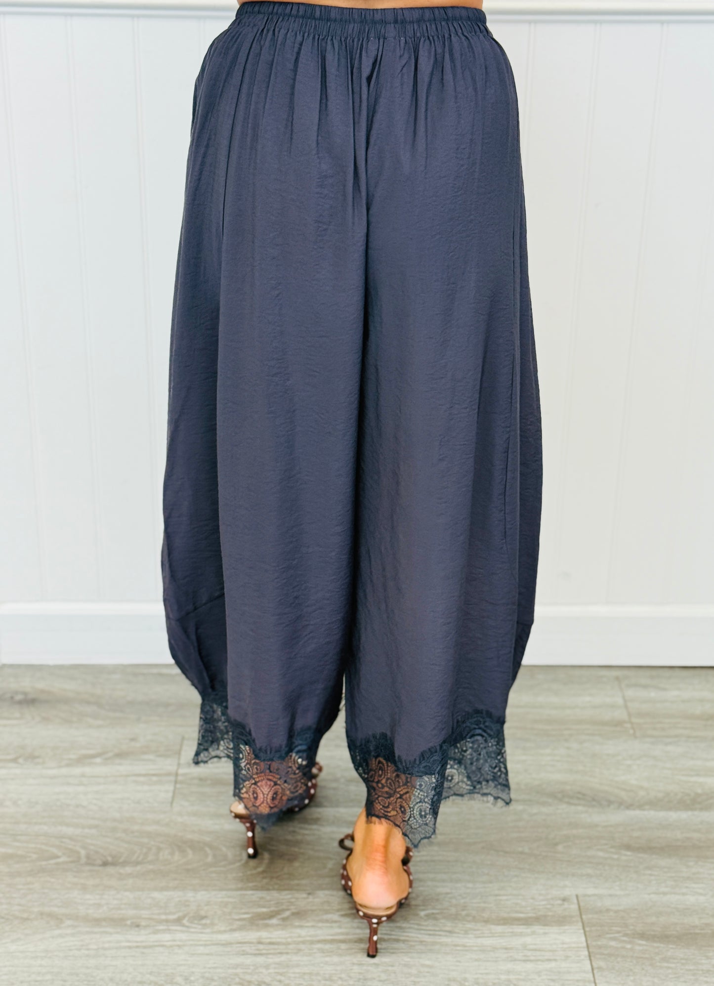 Crinkled Lace Trim Pants (Reg & Plus)- 2 Colors
