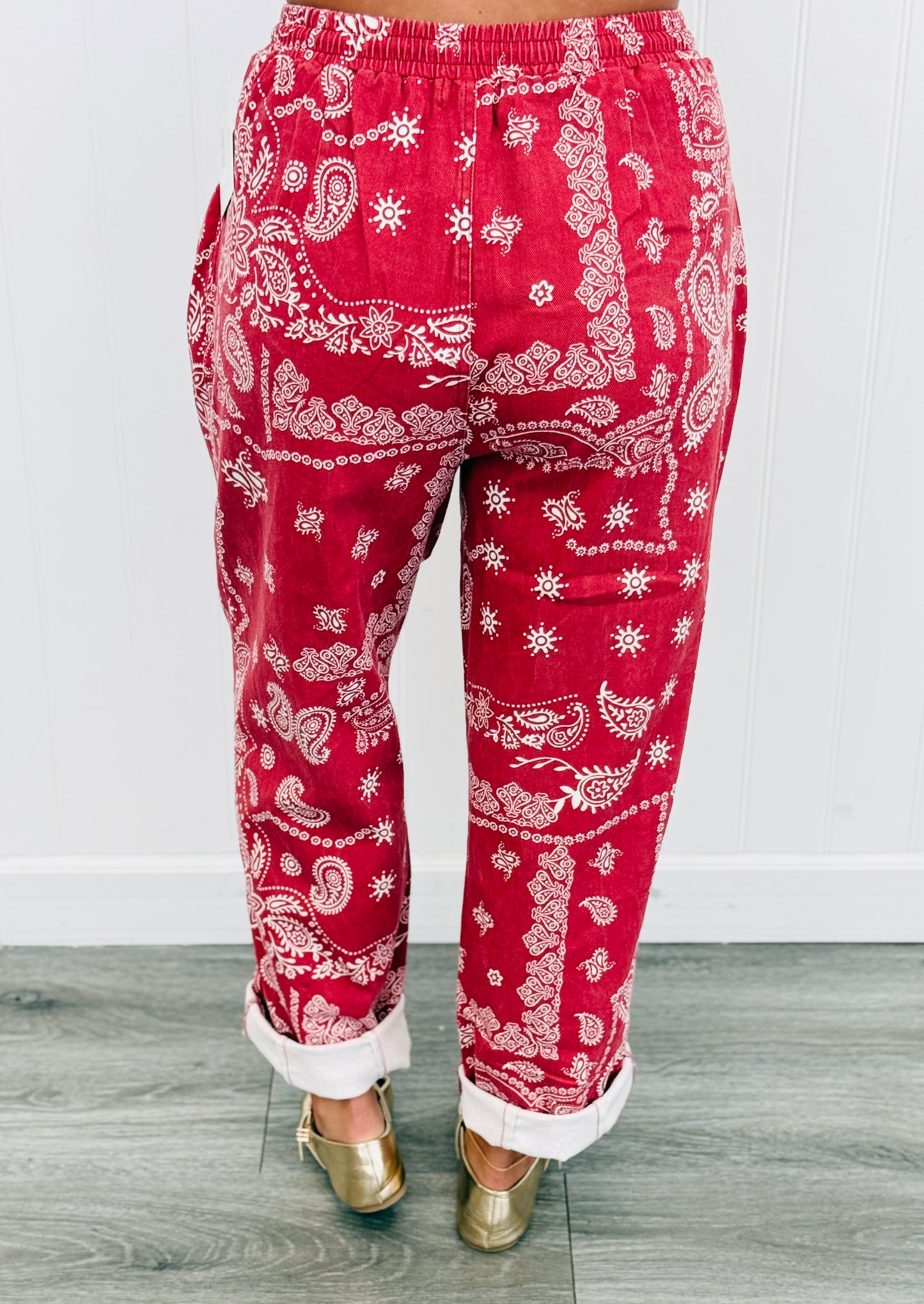 Red Bandana Print Drawstring Barrel Pants (Reg.)