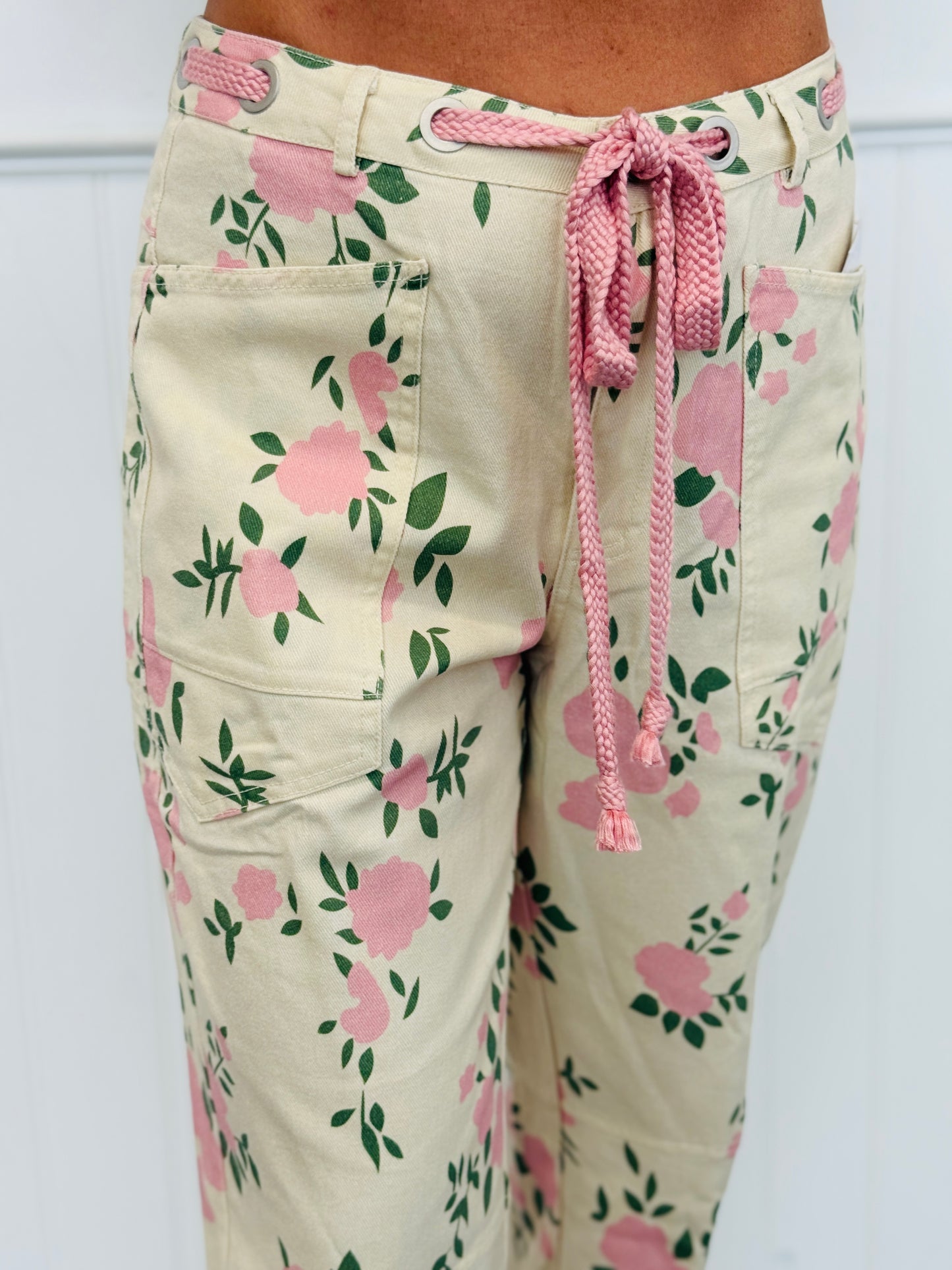 Beige Pink Floral Print Barrel Jeans (Reg & Plus)