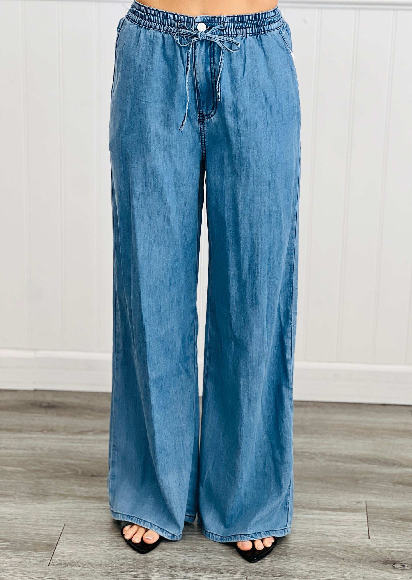 Medium Denim Wide Leg Pants (Reg.)