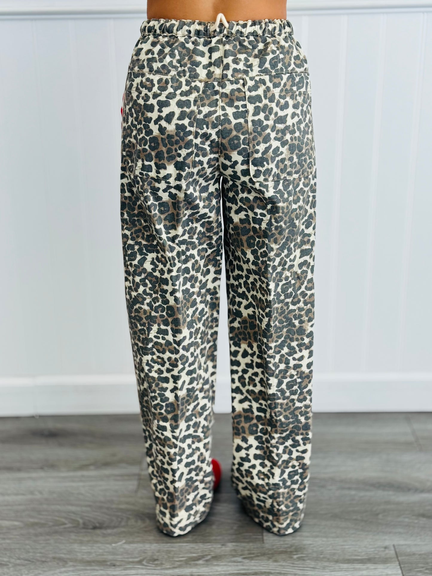 Red Heart Side Stripe Leopard Print Pants (Reg.)
