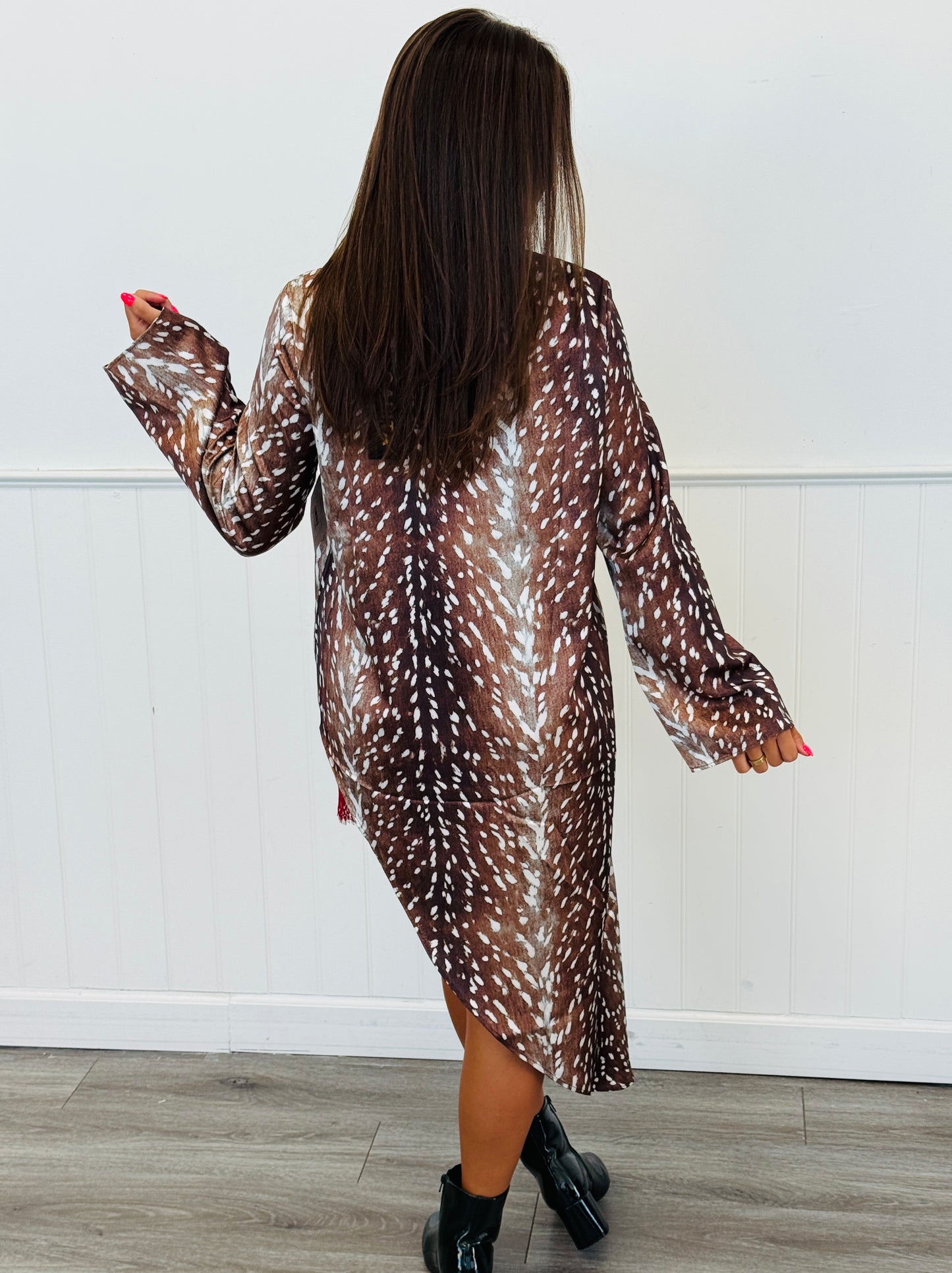 Deer Print Asymmetrical Tunic Top (Reg.)
