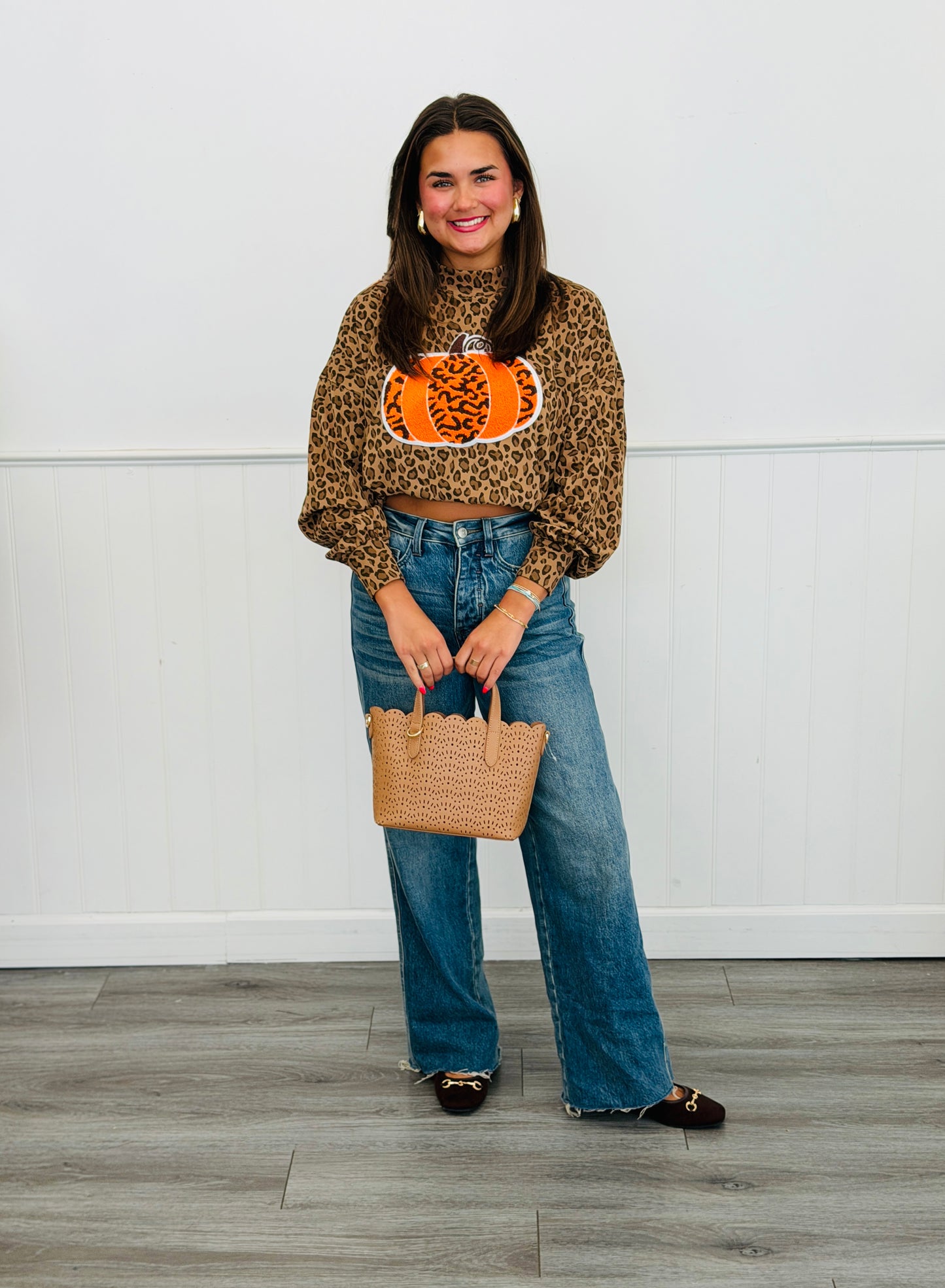Mocha Leopard Pumpkin Graphic Sweatshirt  (Reg.)