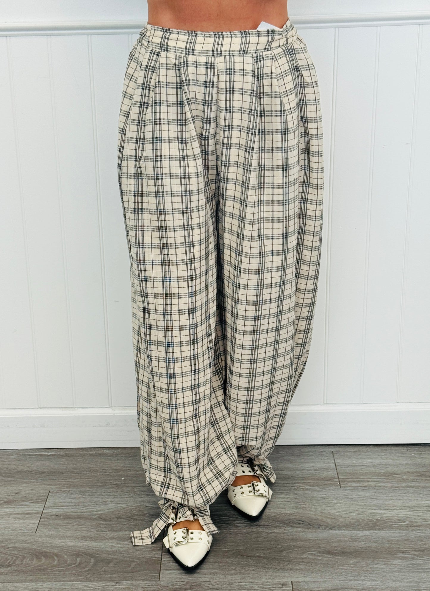 Cream Plaid Balloon Pants (Reg.)