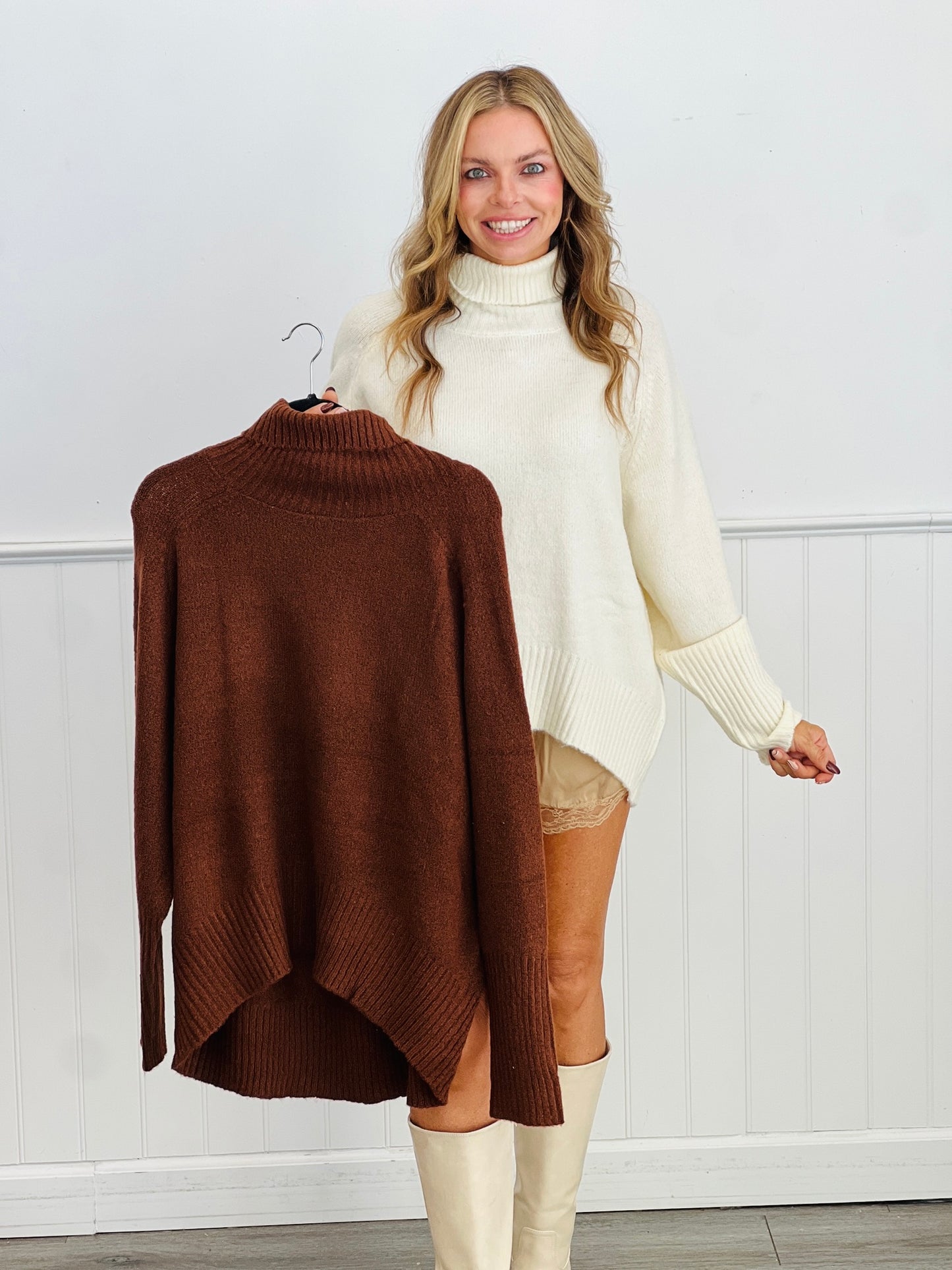 Turtleneck Oversized Sweater (Reg.) - 2 Colors