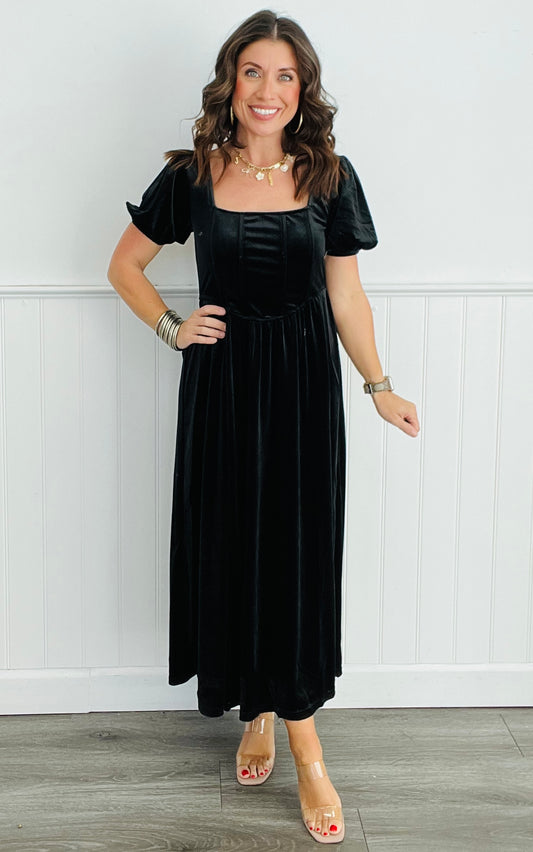 Black Velvet Holiday Nights Midi Dress (Reg)