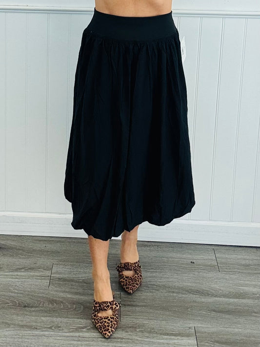 Black Bubble Hem Midi Skirt (Reg)