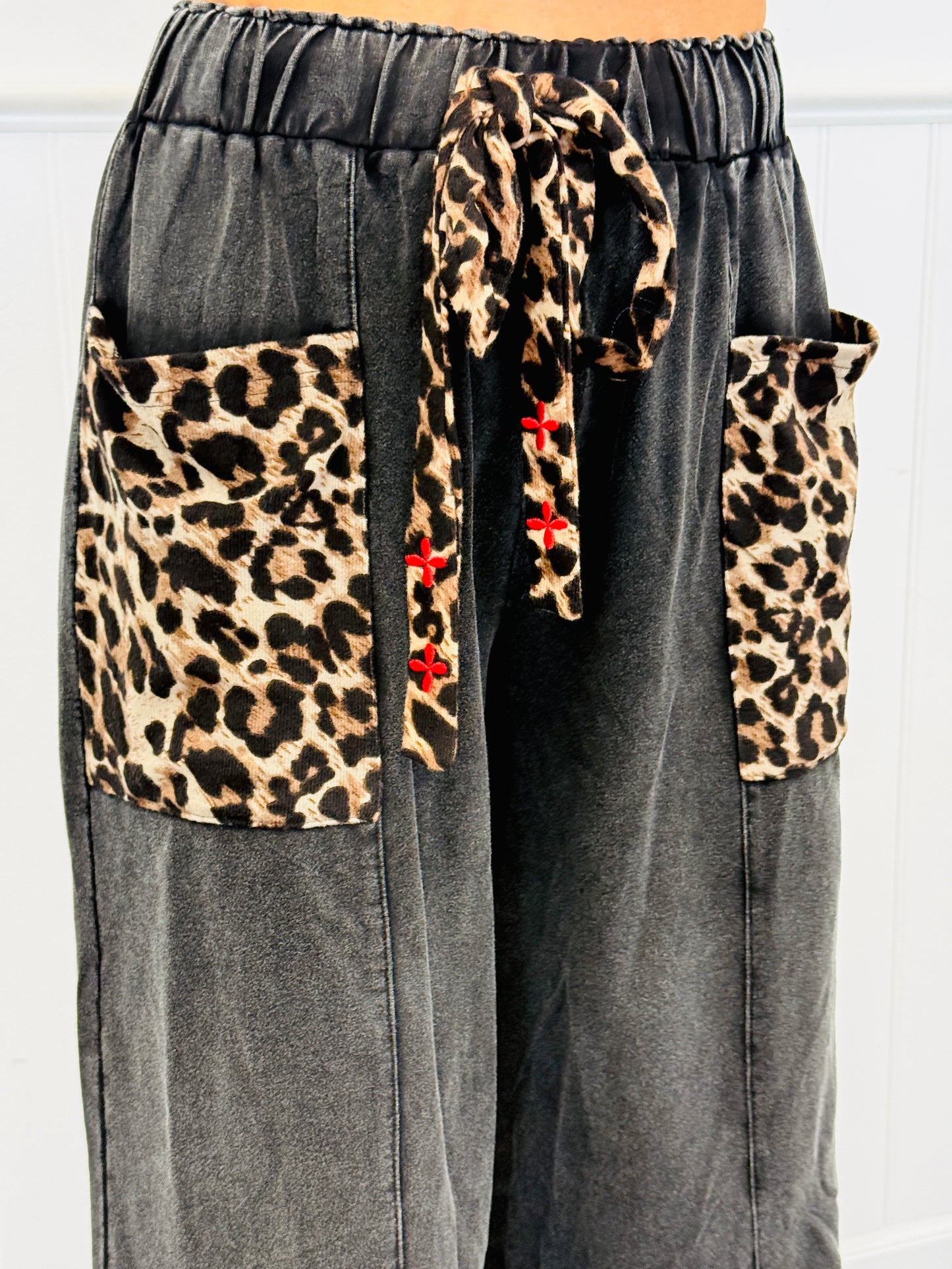 Washed Black Leopard Contrast Pants (Reg & Plus)