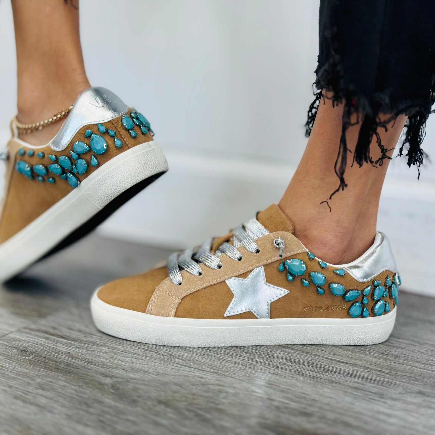 VH x WR Wanderlust Sneakers