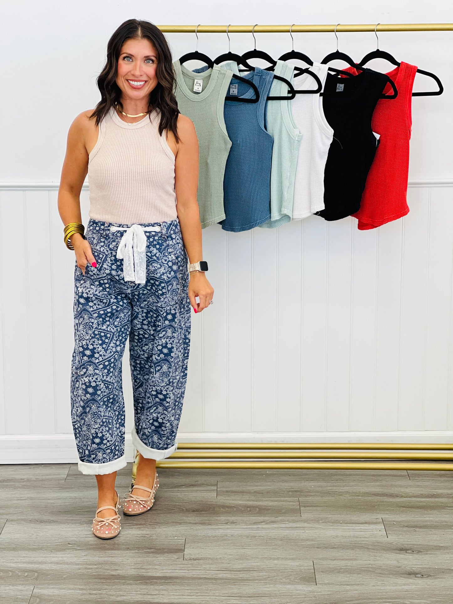 Textured Round Hem Tank Top (Reg.)- 7 Colors