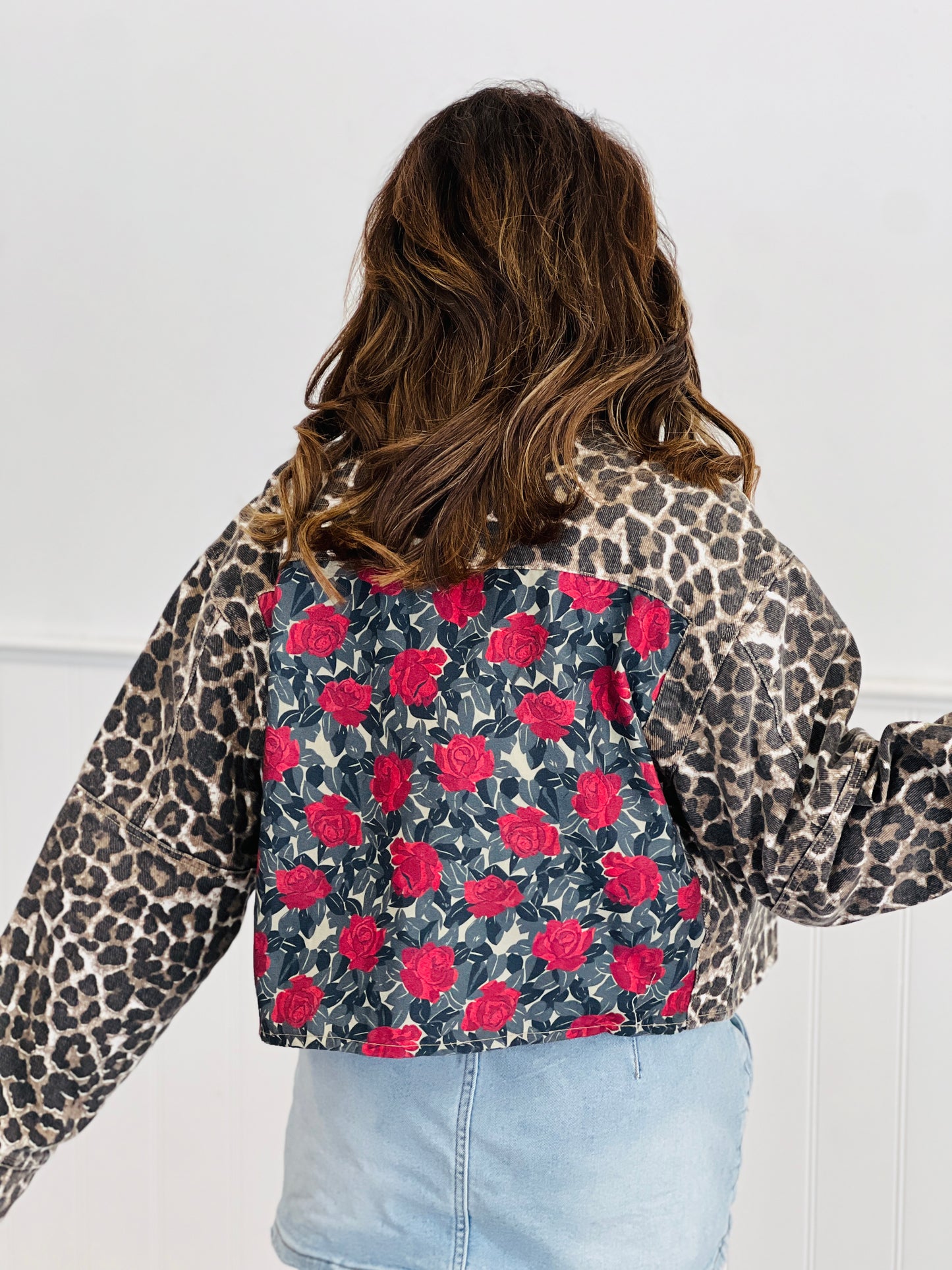 Leopard Print Contrast Rose Back Jacket (Reg & Plus)