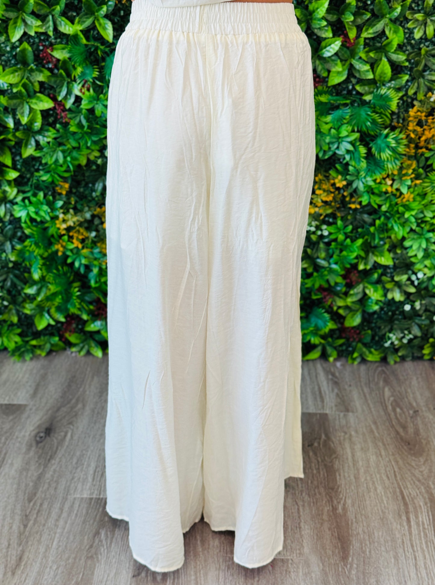 Beige Bubble Hem Top & Pants Set (Reg.)