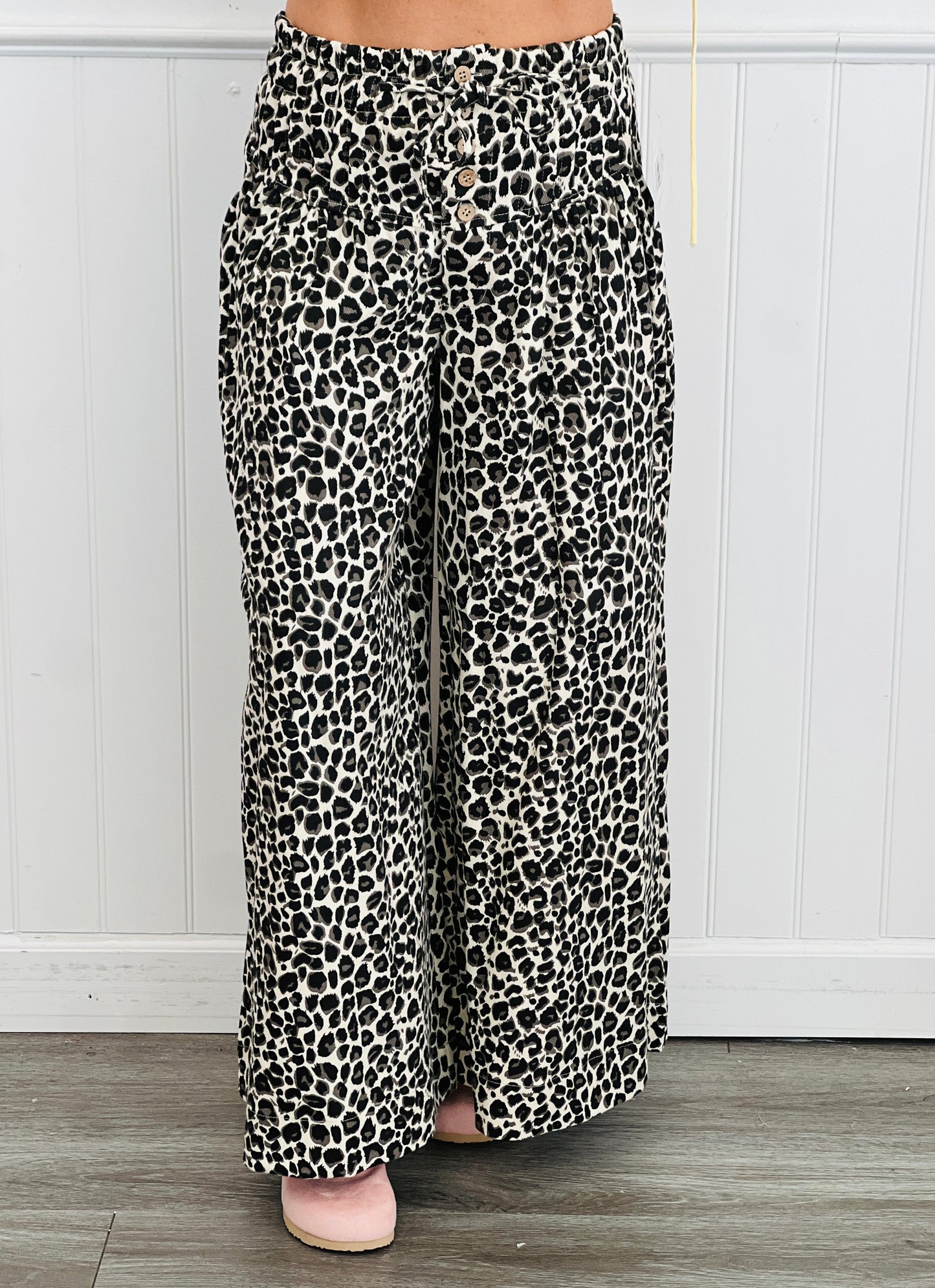 Wide Leg Leopard Drawstring Pants (Reg.)