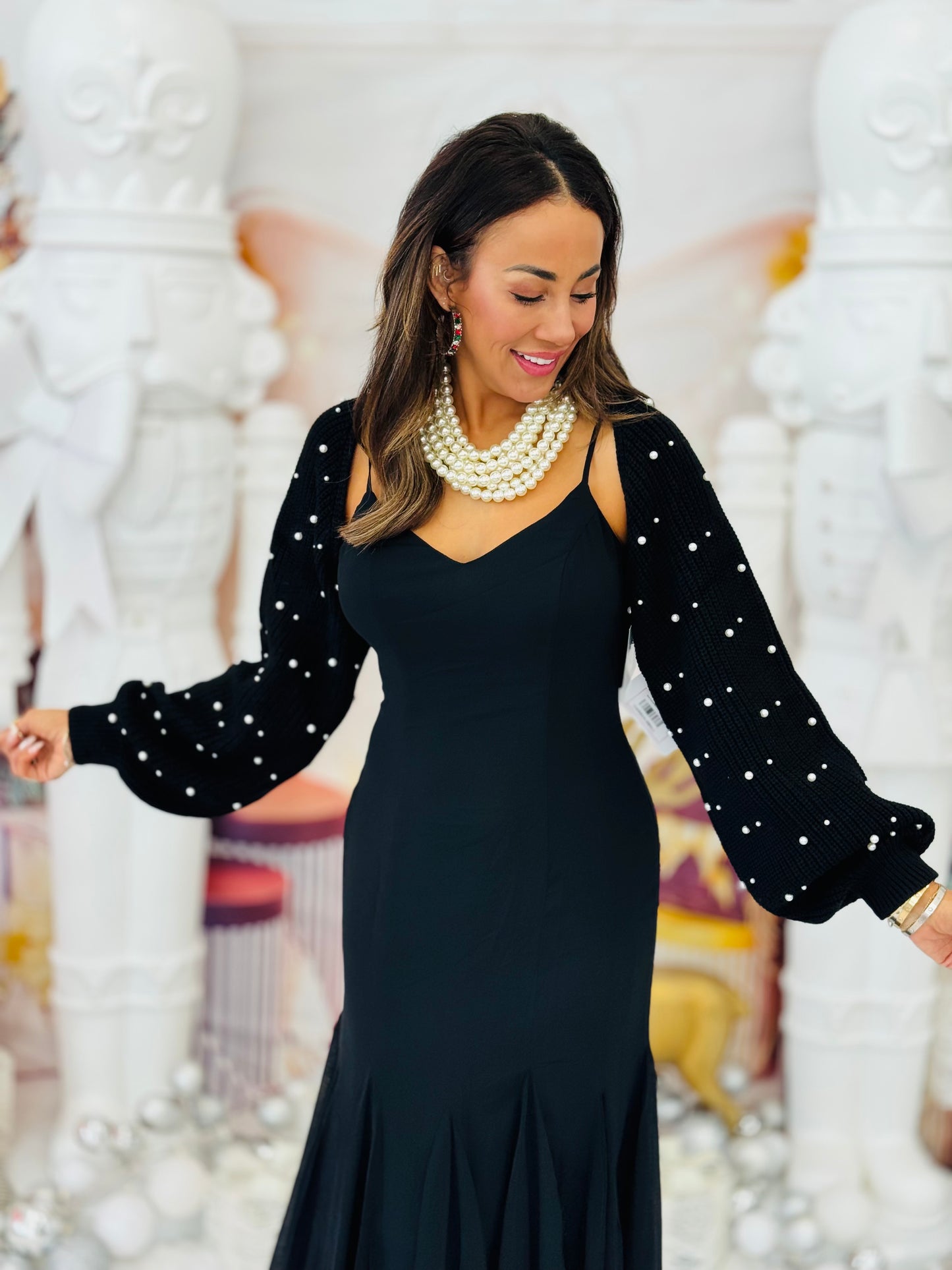 Black Pearl Detailing Cropped Cardigan (Reg.)