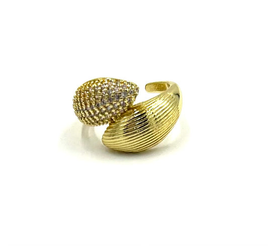 Gold Dueling Snakes Ring