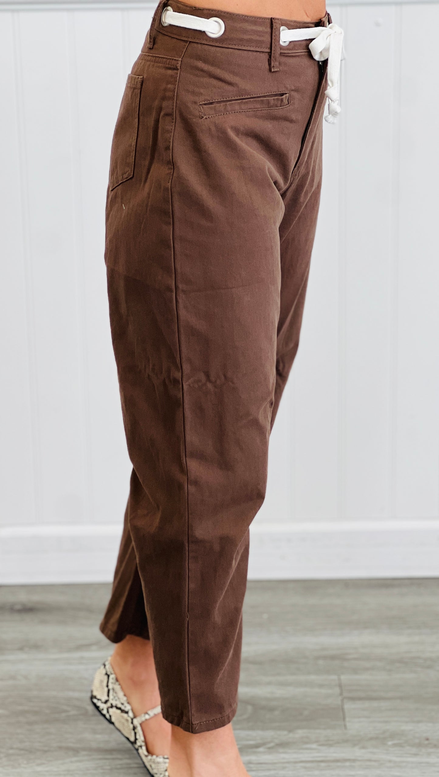 Chocolate Waist Tie Barrel Jeans (Reg.)