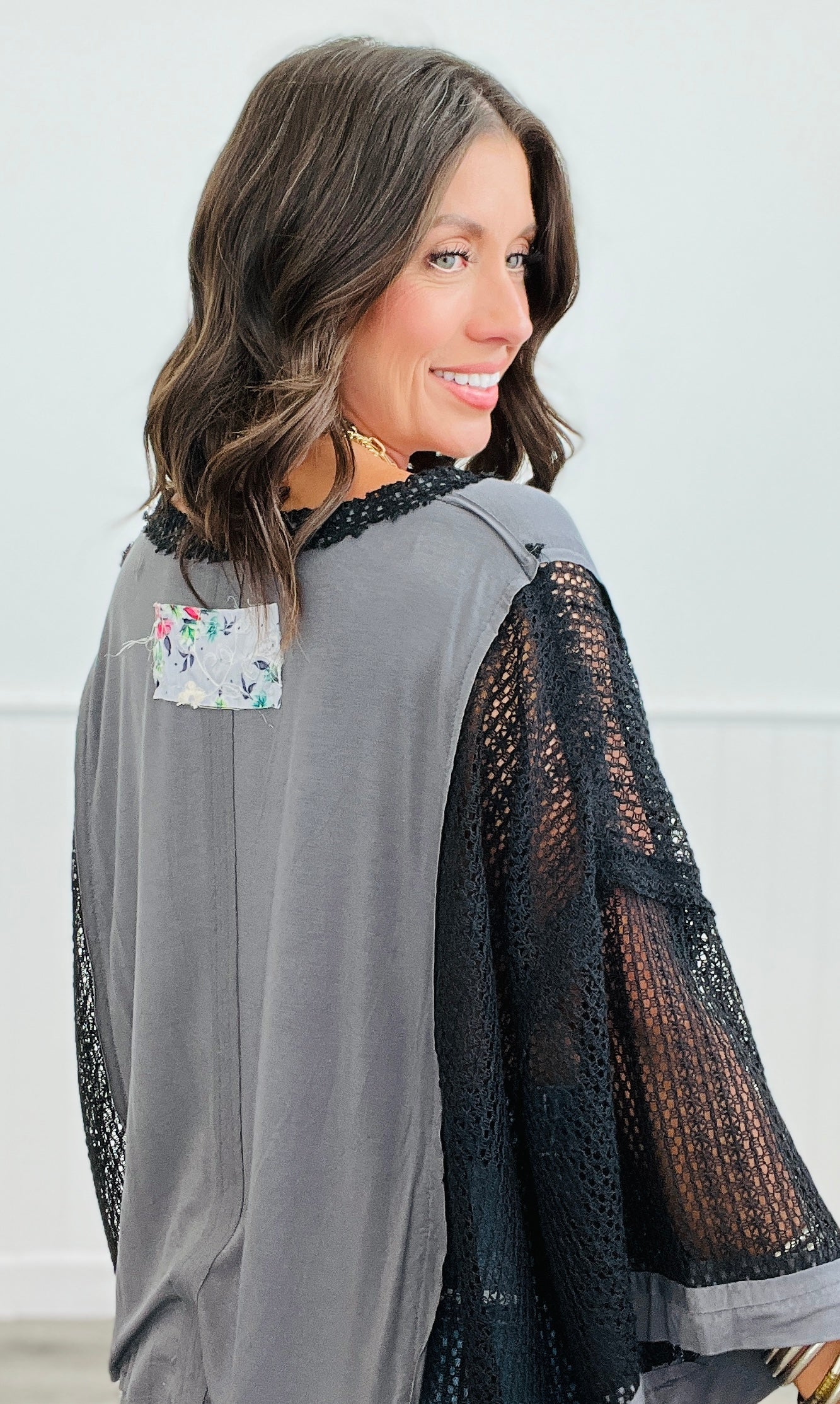 POL V-Neck Relaxed Fit Boxy Top Remix (Reg.)-3 Colors
