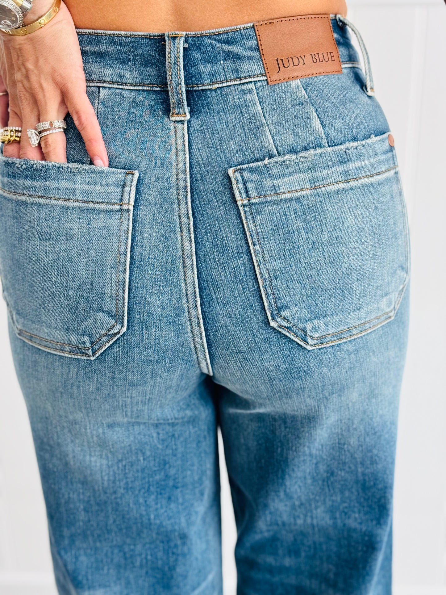 Judy Blue Ready To Work It Wide Leg Crop Jeans (Reg. & Plus)