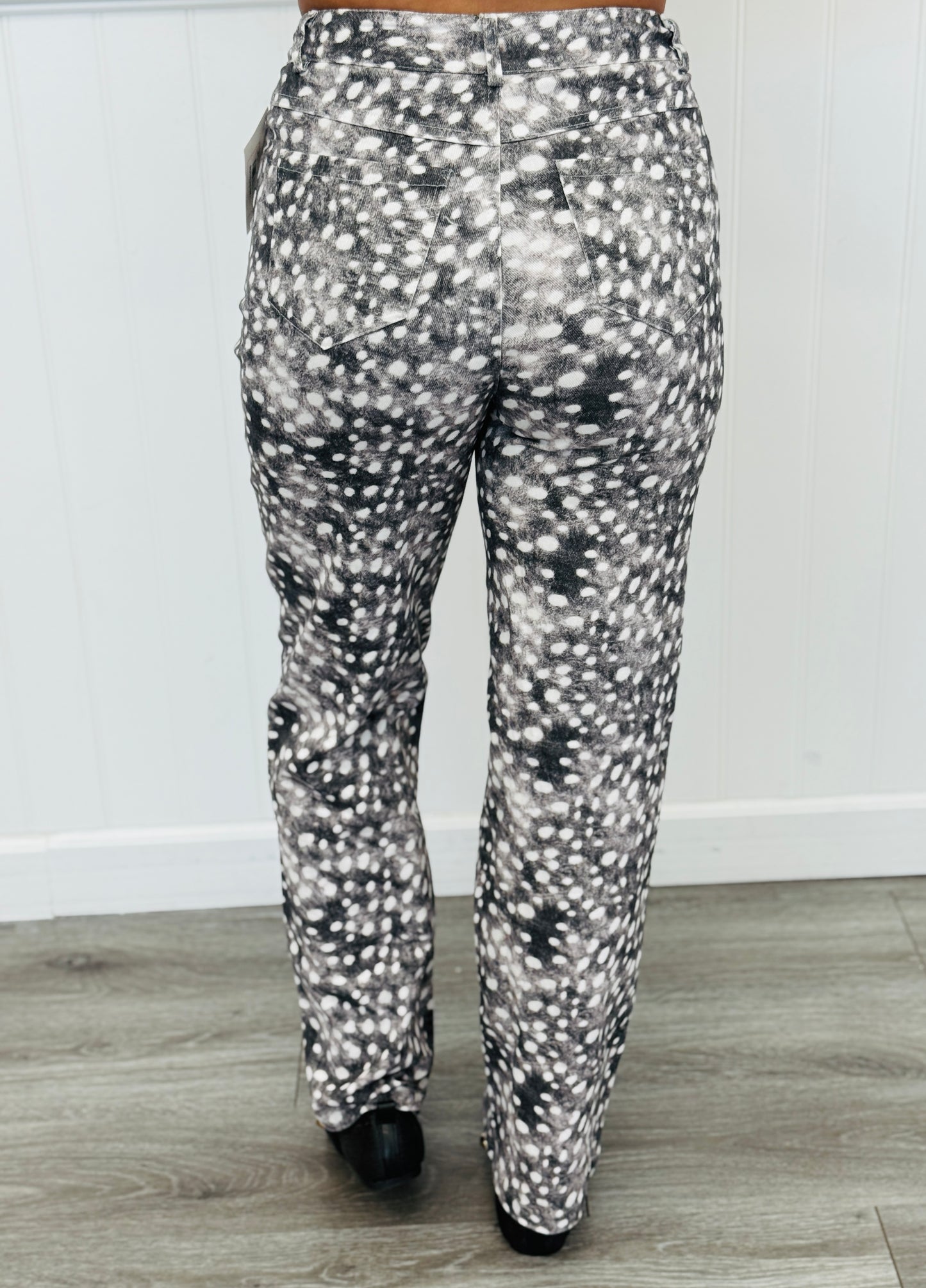 Black Deer Print Straight Leg Pants (Reg.)