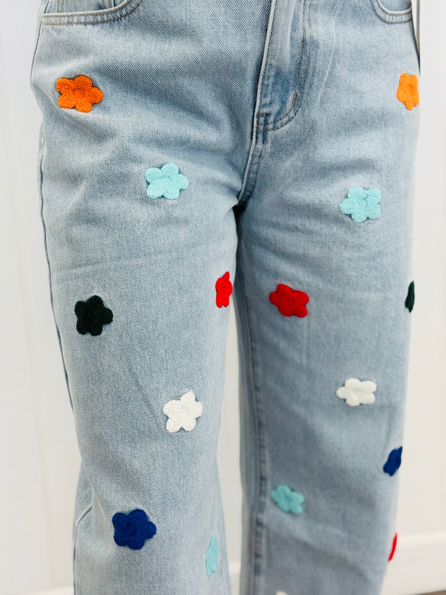 Floral Patch Light Wash Wide Leg Pants (Reg and Plus)