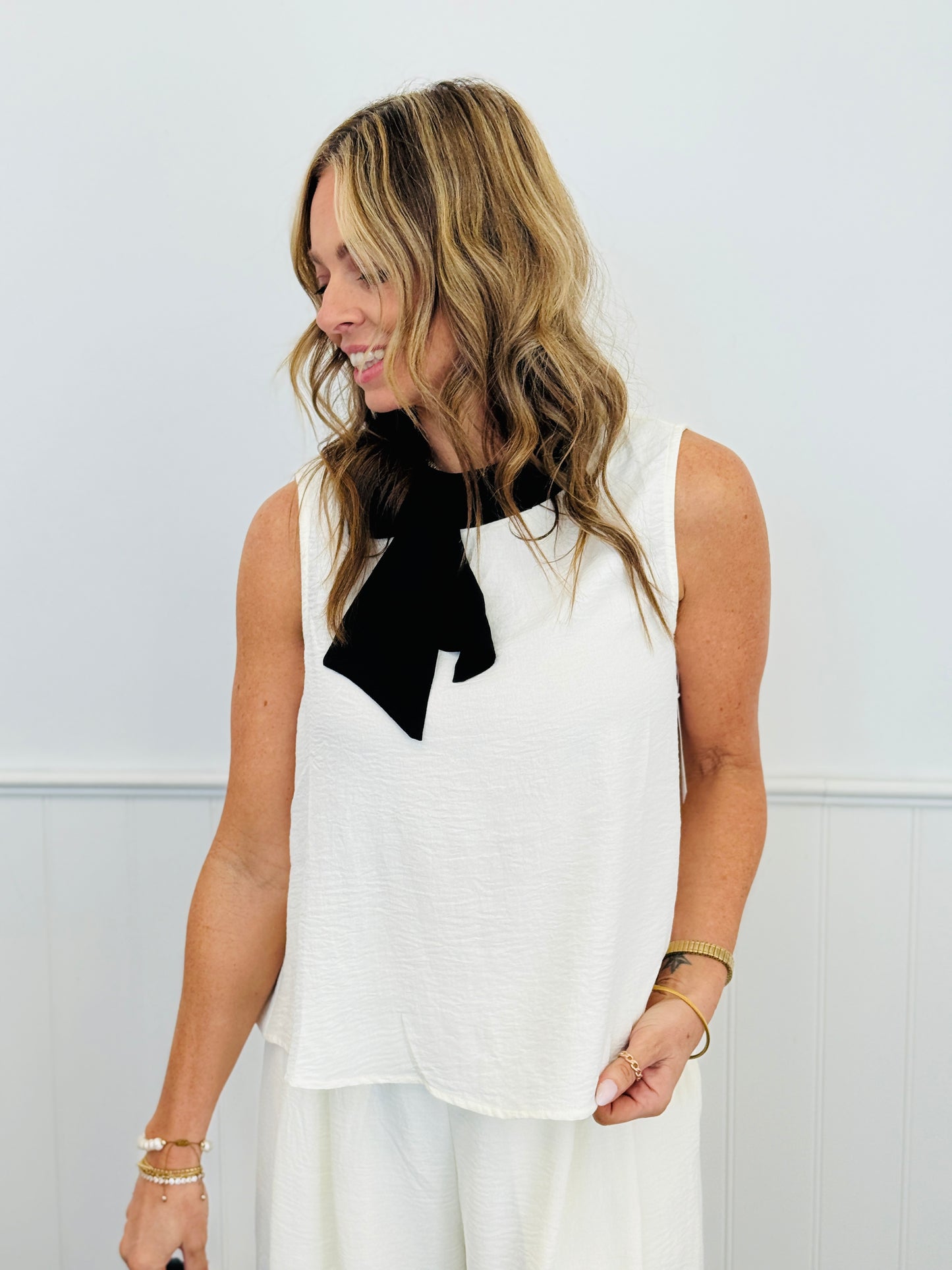 Ivory Contrast Collar Sleeveless Top & Pant Set (Reg. and Plus)