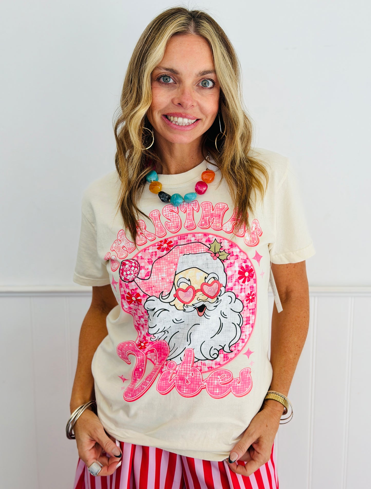Christmas Vibes Graphic Tee (Reg. and Plus)