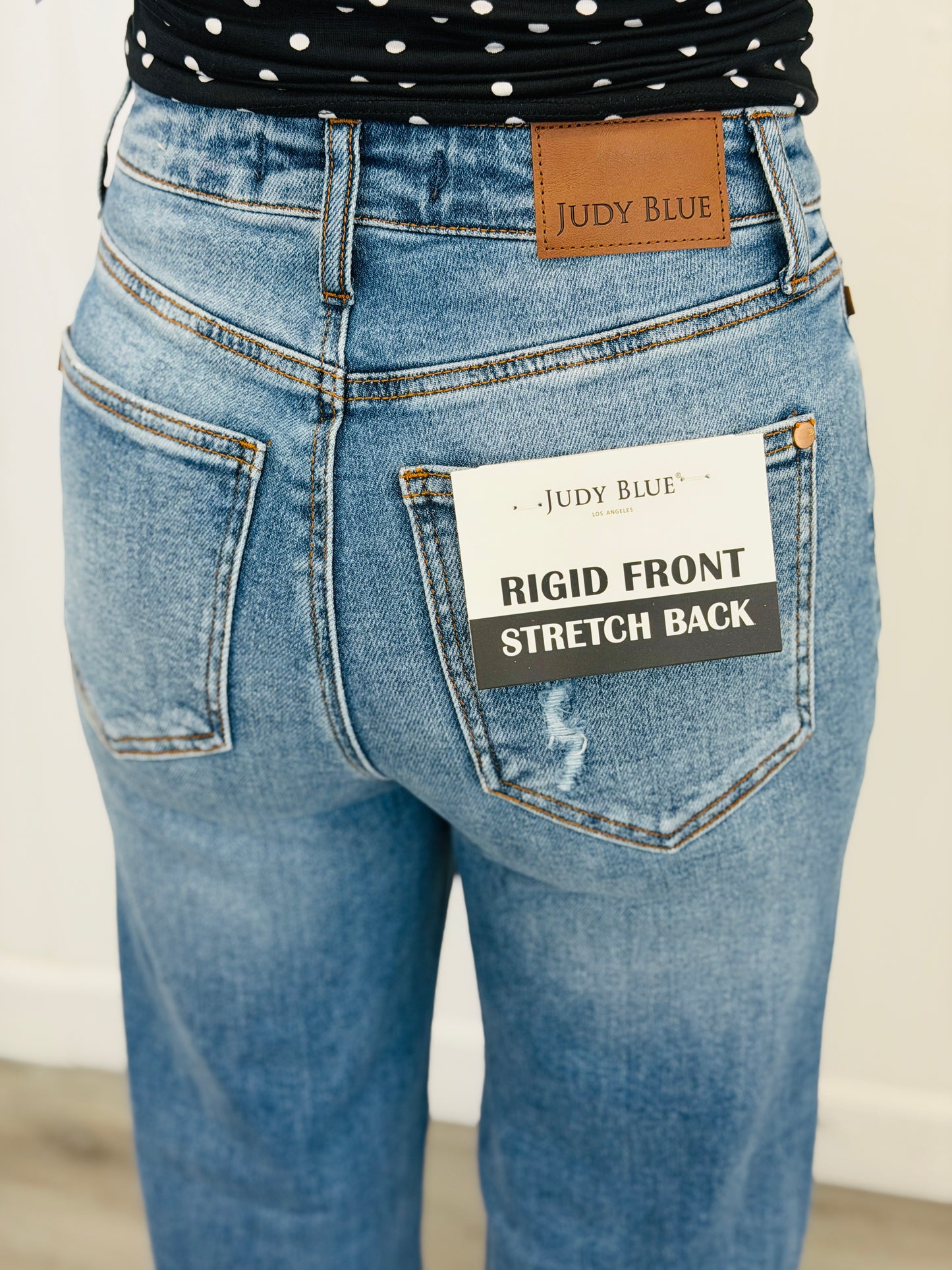 Judy Blue Babe 90's Straight Jeans (Reg. and Plus)
