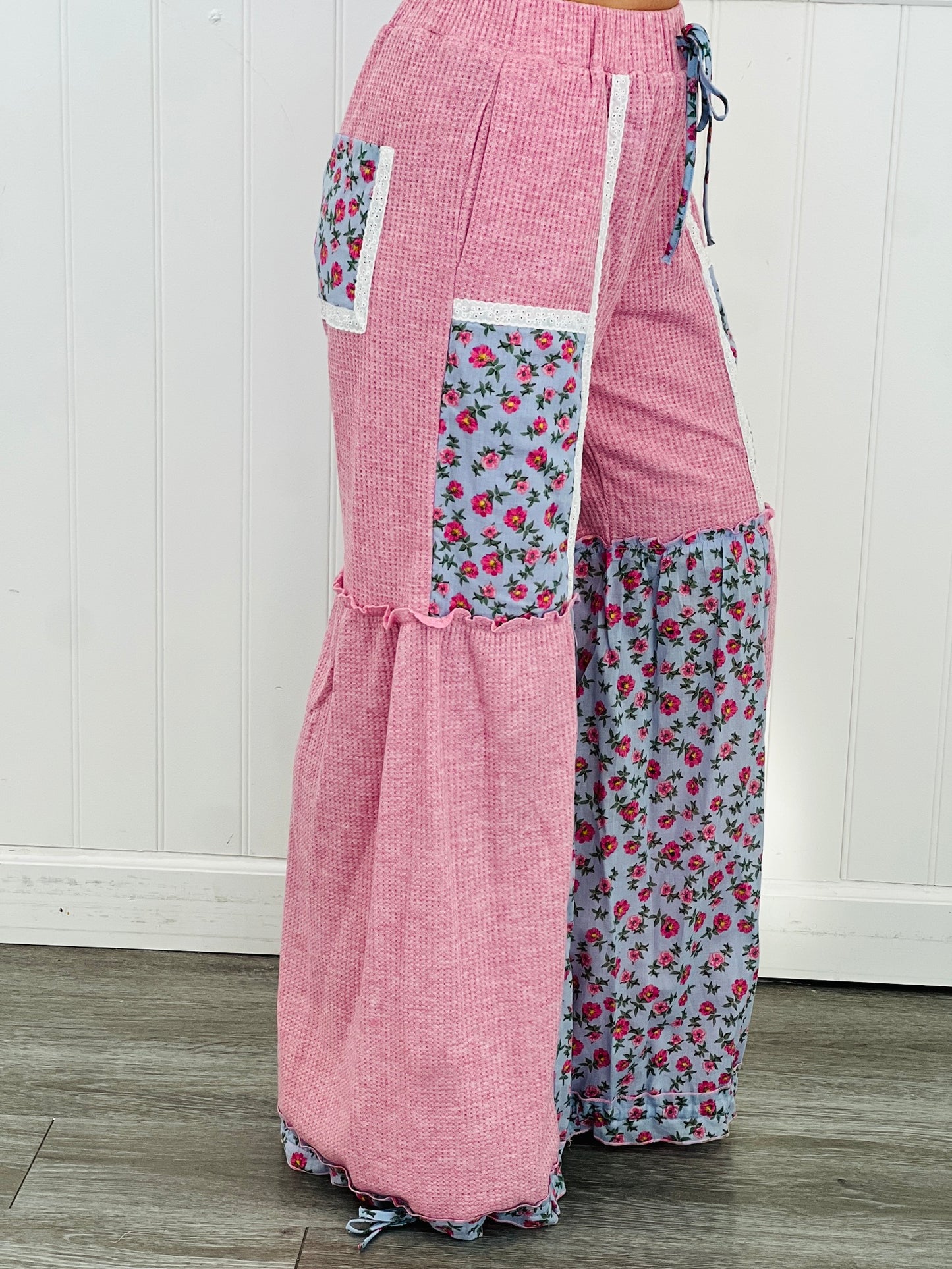 Pink Mutli Waffle Knit Floral Detailed Pants (Reg. and Plus)