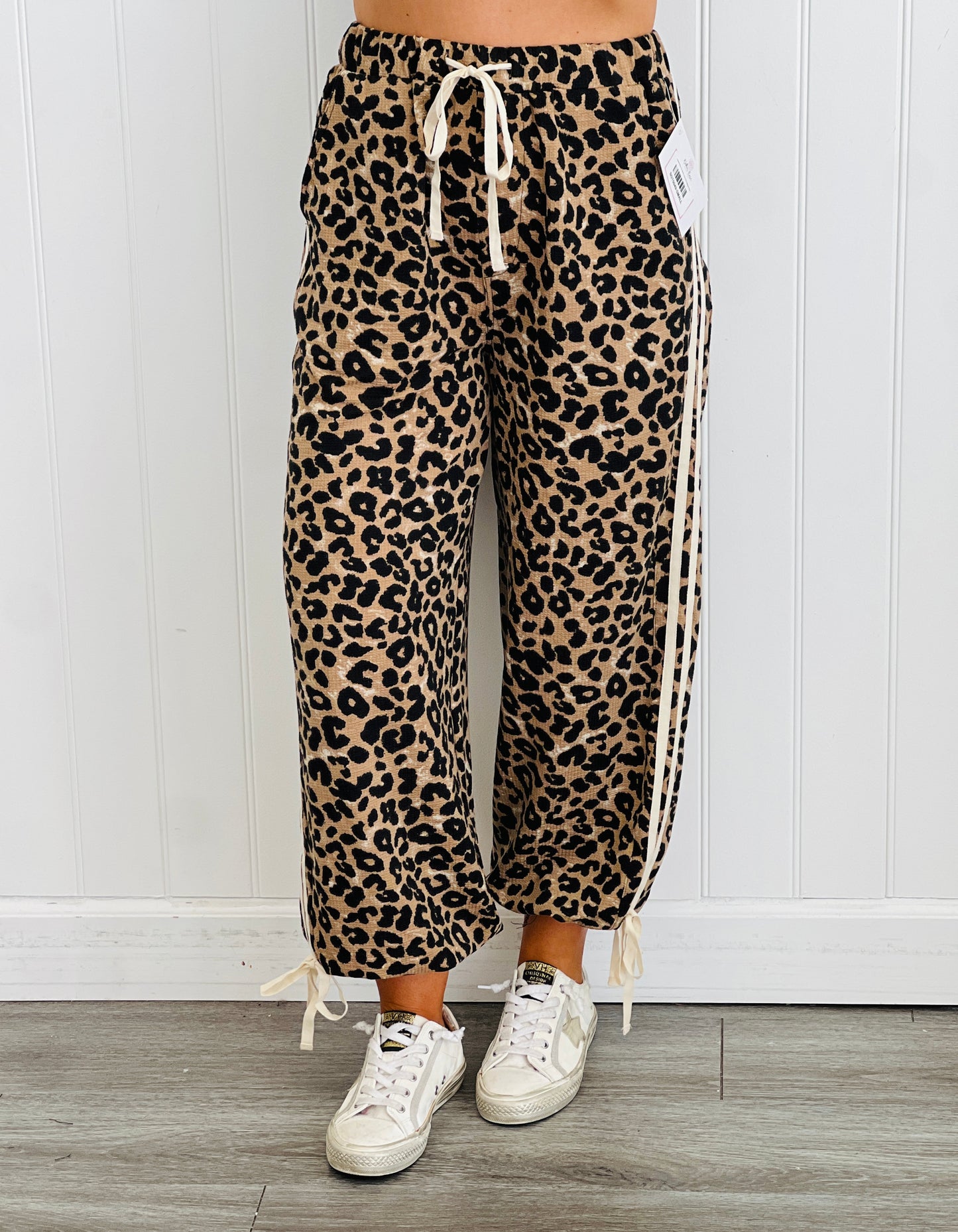 Leopard Bow Tie Elastic Hem Pants (Reg & Plus)