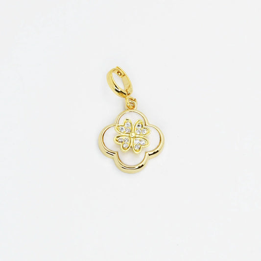 TJ - Trebol Flower Charm