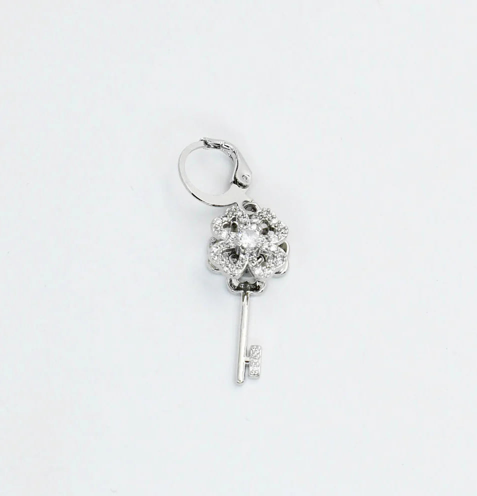 TJ - Silver Flower Key Charm