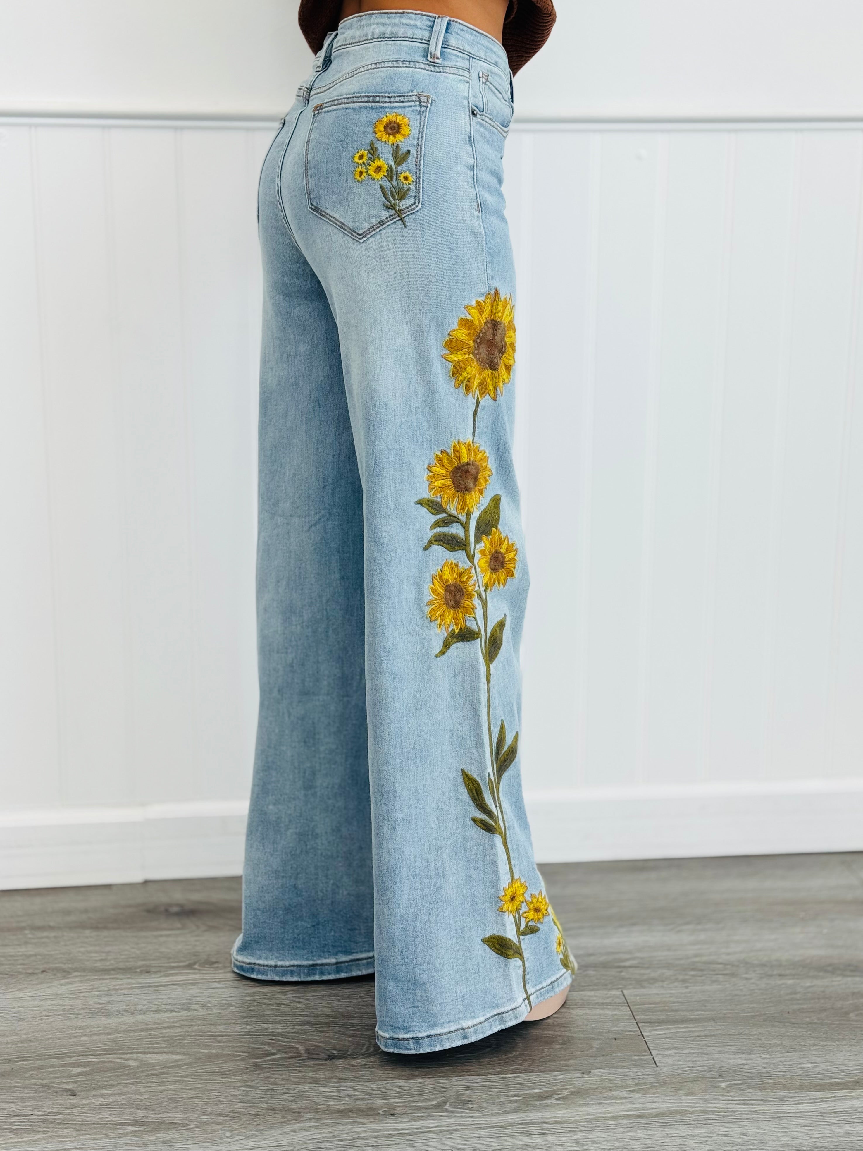 Oli & Hali Sunflower Embroidered Pants (Reg.) – Walker Rose Boutique