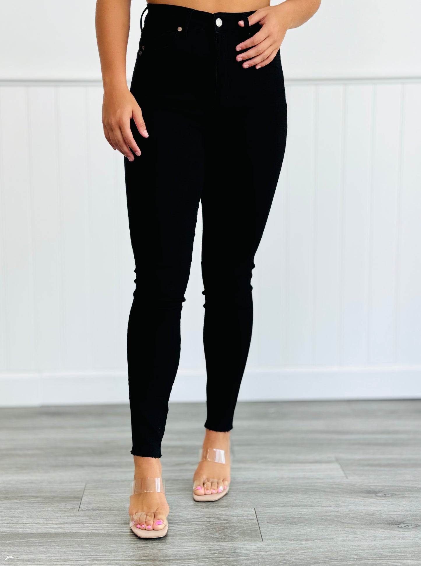 Judy Blue Back To The Basics Tummy Control Skinny Jeans (Reg. and Plus)