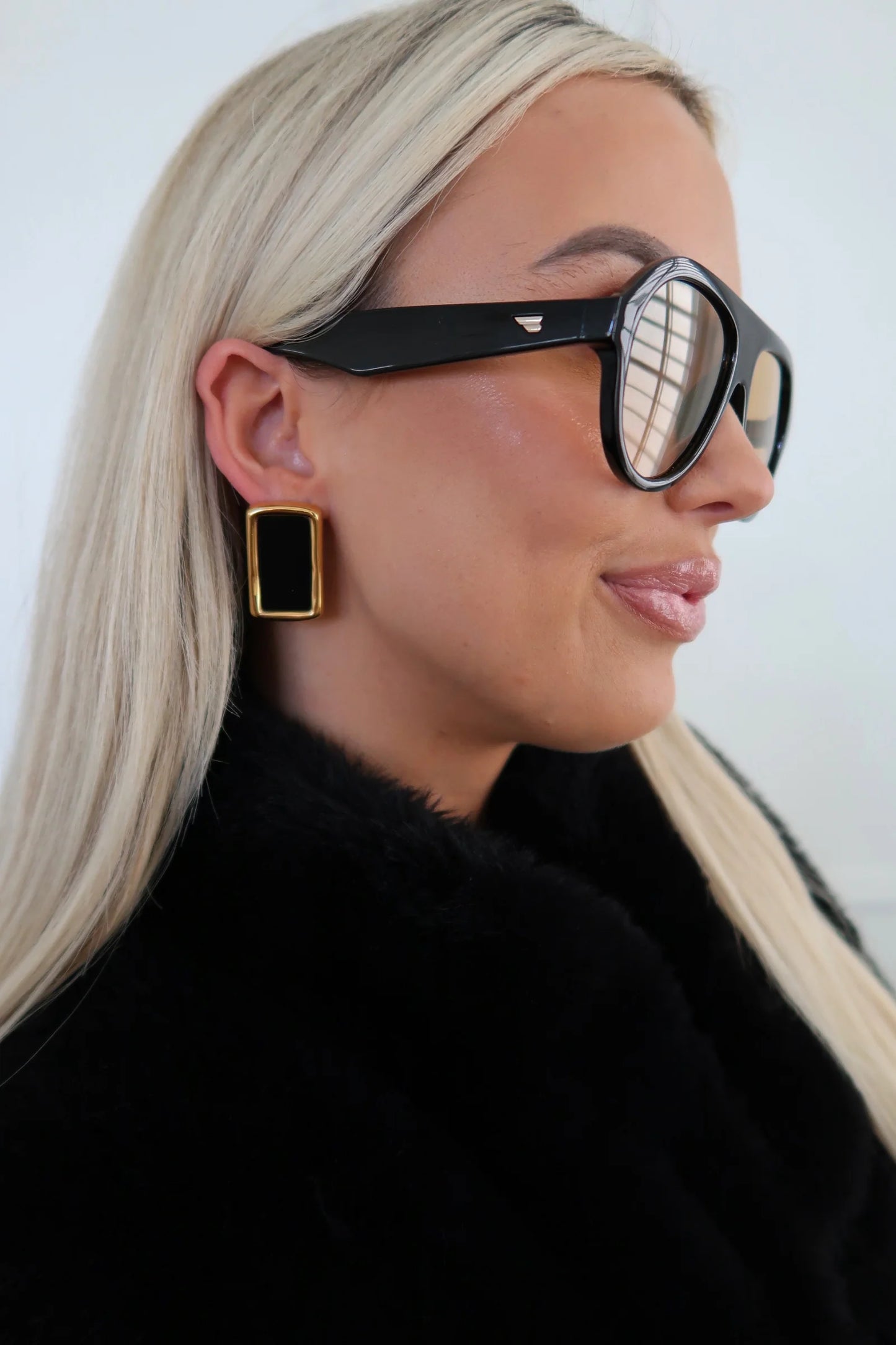 WP - Black Brooke Earrings