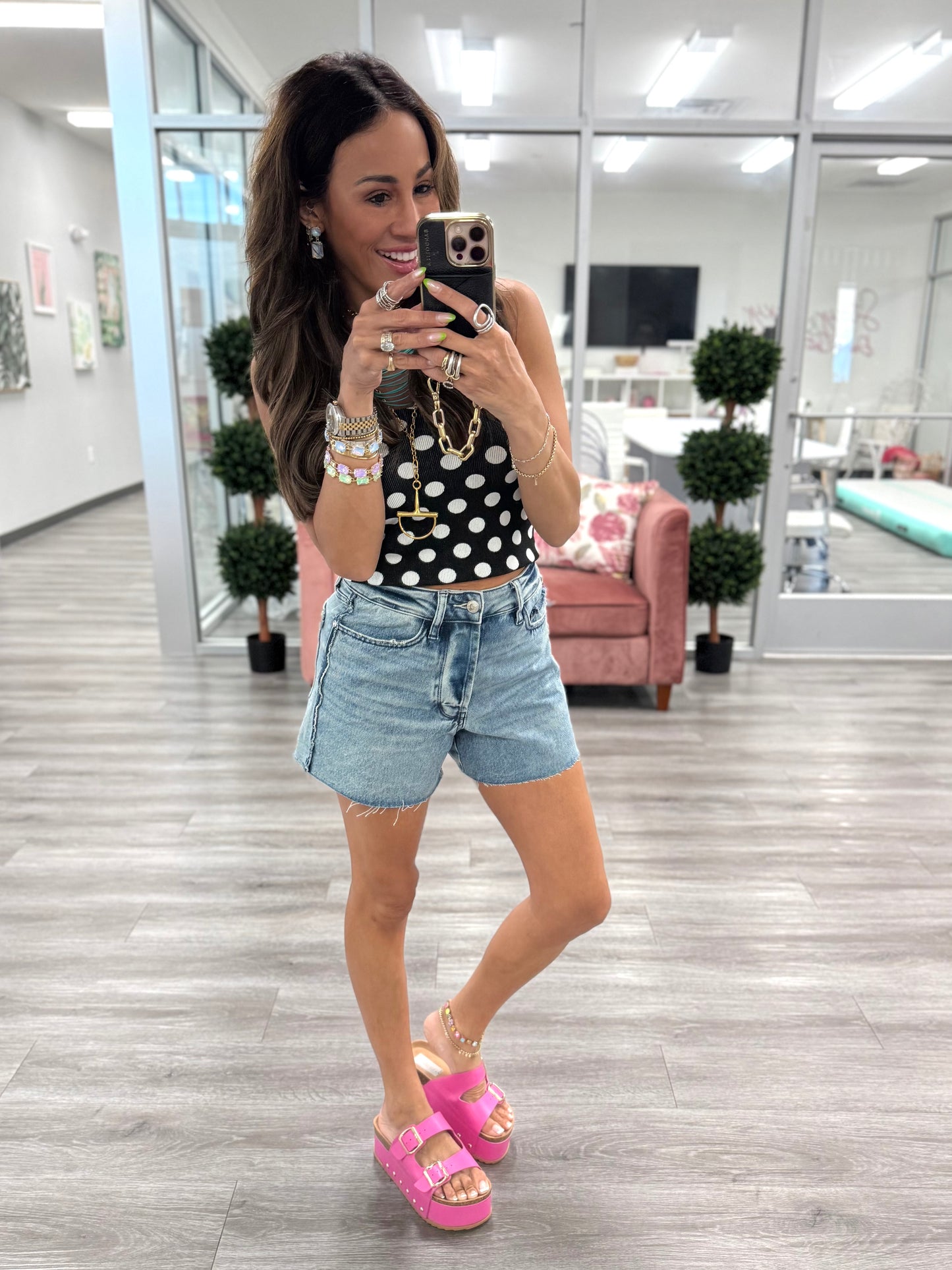 Judy Blue Sunny Daze Rigid Magic Cut Off Shorts (Reg. and Plus)
