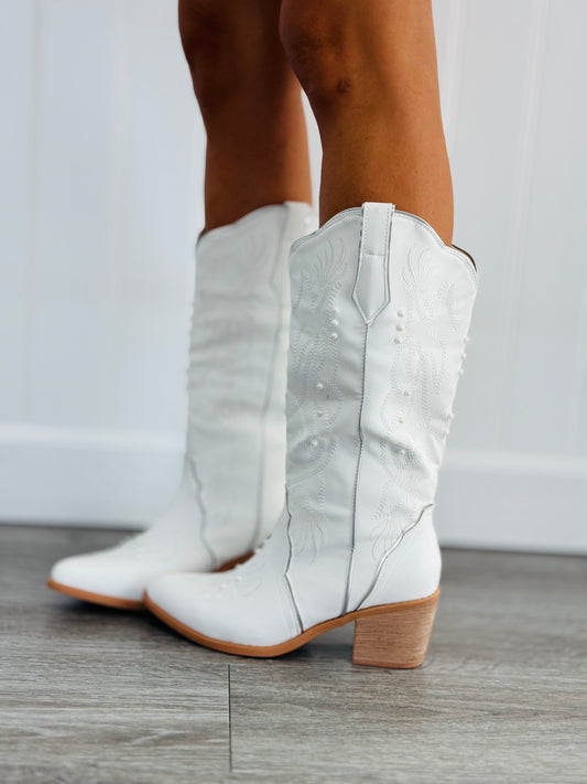 White Pearls Of Wisdom Boots