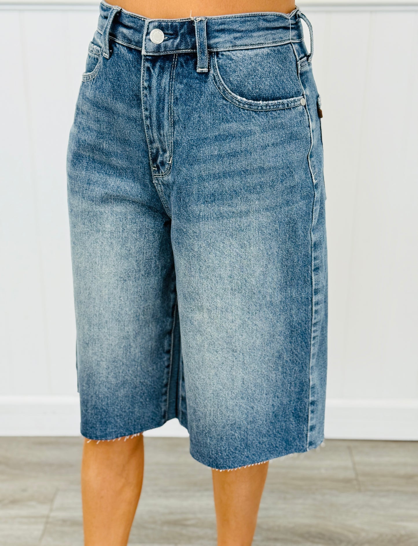 Judy Blue Jordan Rigid Magic Jorts (Reg. and Plus)